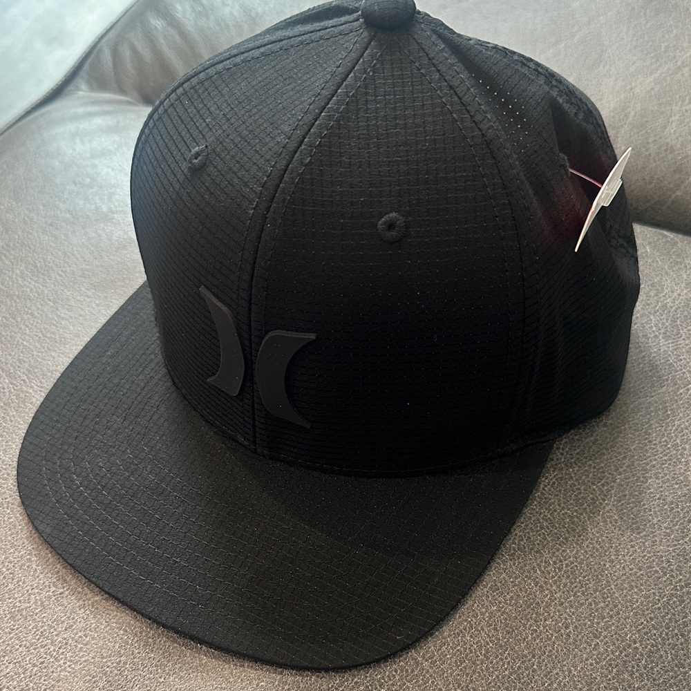 Hurley Black Textured Flat-Brim Snapback Hat